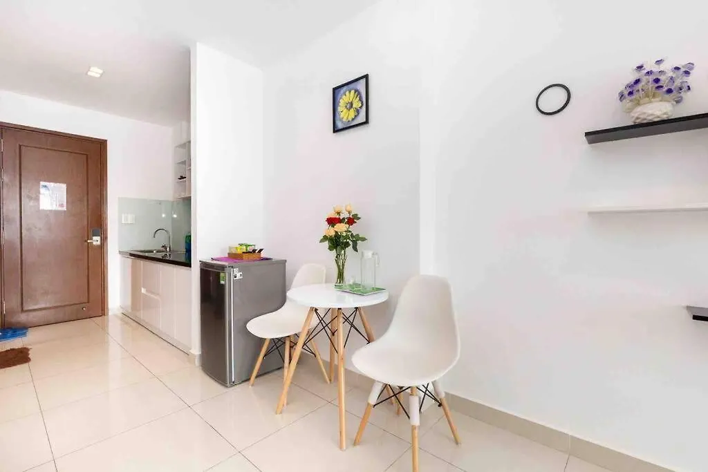 Skyhomes Near Tan Son Nhat Airport-Cherry Le Ho Chi Minh City Vietnam