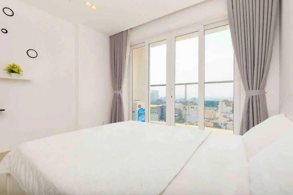 Skyhomes Near Tan Son Nhat Airport-Cherry Le Ho Chi Minh City Apartment